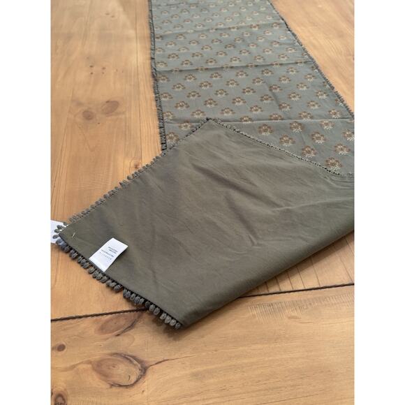 Magnolia Olive Green Floral Block Print Table Runner 16" x 72" NWT - Picture 11 of 12